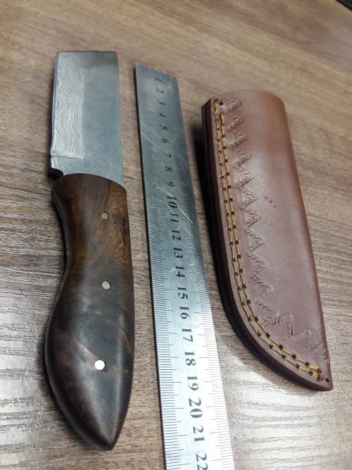 Handmade DAMASCUS Steel Hunting Knife with Wooden handle scales.FULL TANG !!!!!!