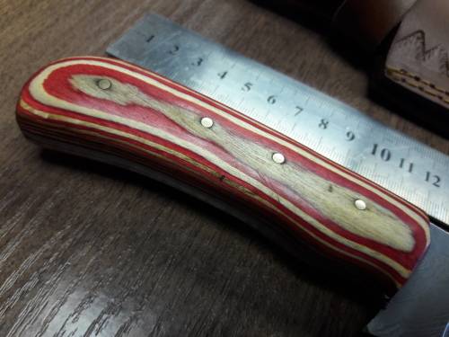 Handmade DAMASCUS Steel Hunting Knife with Wooden handle scales.FULL TANG !!!!!!