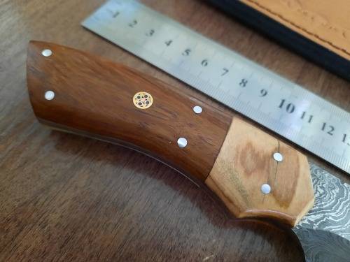 Handmade Damascus steel HUNTING  knife with WOODEN handle scales.