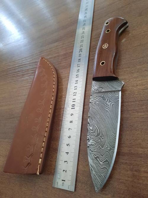 Handmade Damascus steel HUNTING  knife with WOODEN handle scales.