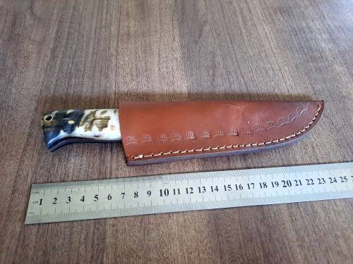 Handmade Damascus steel HUNTING  knife with RAM HORN handle scales. NEW STOCK!! !