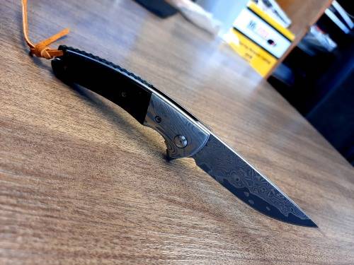 Damascus VG-10 Stainless Steel folding knife, RAZOR Sharp, Bolster Patterned, High Carbon SS