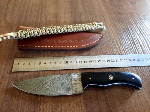 Handmade Damascus steel HUNTING  knife with BULL HORN handle scales. FREE Bracelet !!!!