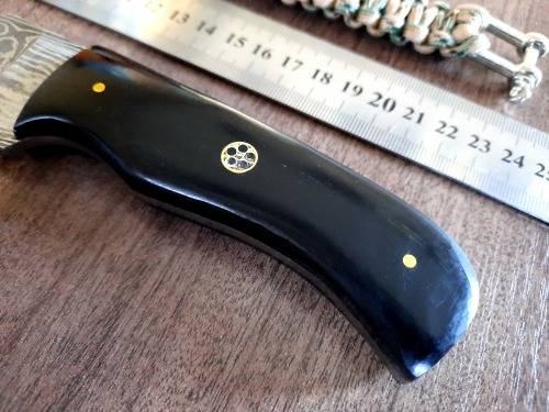 Handmade Damascus steel HUNTING  knife with BULL HORN handle scales. FREE Bracelet !!!!