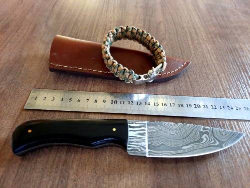 Handmade Damascus steel HUNTING  knife with BULL HORN handle scales. FREE Bracelet !!!!