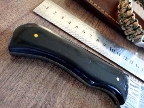Handmade Damascus steel HUNTING  knife with BULL HORN handle scales. FREE Bracelet !!!!