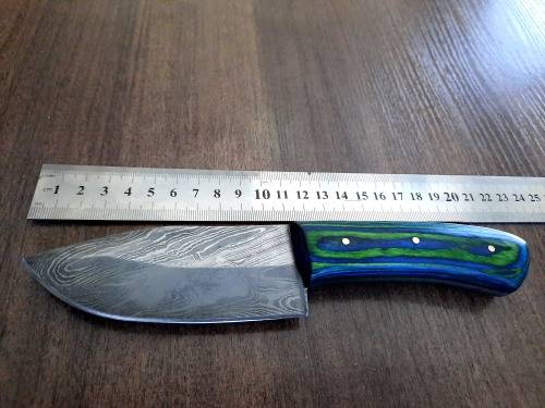 Handmade Damascus steel HUNTING Knife with Wooden handle scales. No Leather Sheath !
