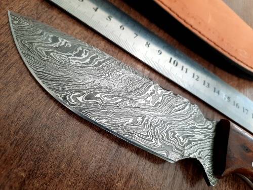 Handmade Damascus steel HUNTING Knife with Wooden handle scales, Perfect Gift for him.