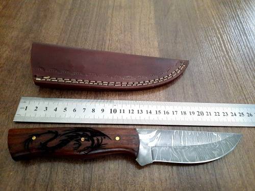 Handmade Damascus steel HUNTING Knife with Wooden handle scales, New stock !