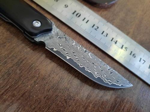 Damascus VG-10 Stainless Steel folding knife, RAZOR Sharp, New Stock, High Quality, Ebony handle.