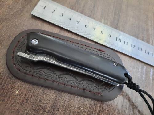 Damascus VG-10 Stainless Steel folding knife, RAZOR Sharp, New Stock, High Quality, Ebony handle.