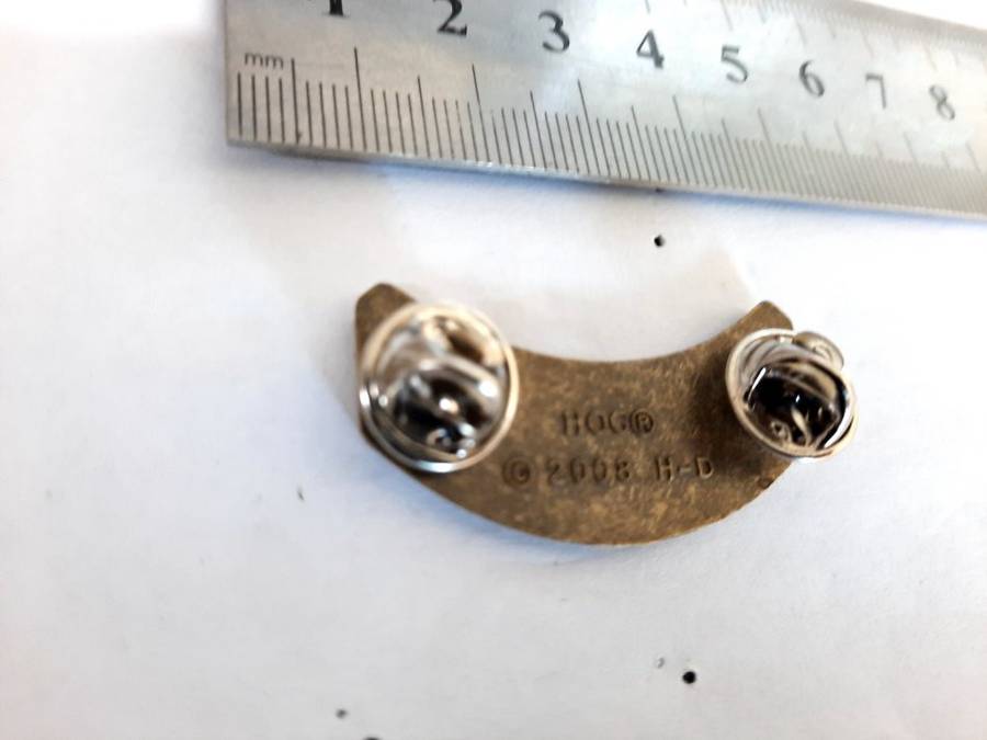 Harley Davidson Jacket pin. HOG 2009, Combine all your auctions and pay only one shipping fee.