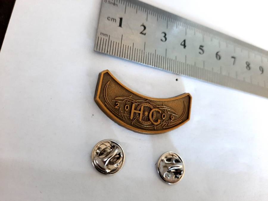 Harley Davidson Jacket pin. HOG 2009, Combine all your auctions and pay only one shipping fee.