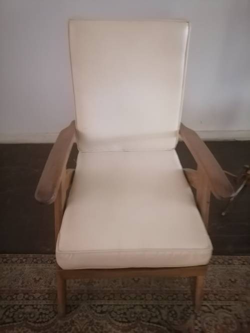 RETRO CHAIRS
