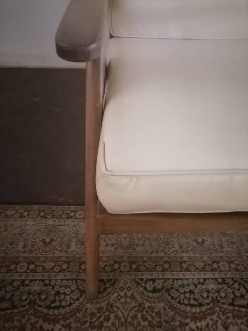 RETRO CHAIRS
