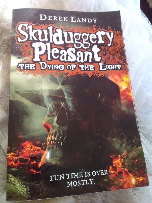 skulduggery pleasant - the dying of the light