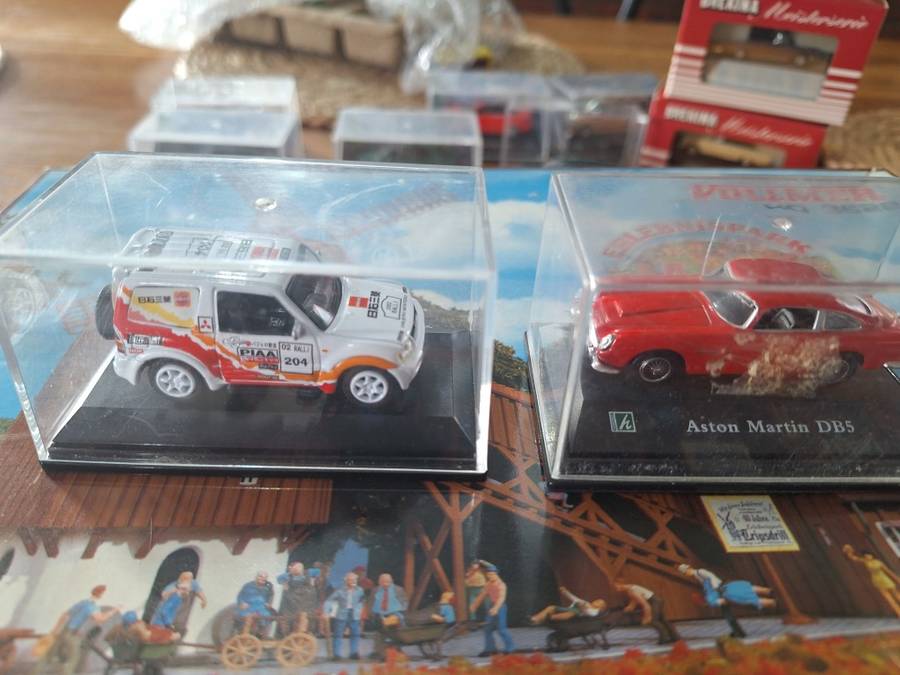 ho model cars & trucks
