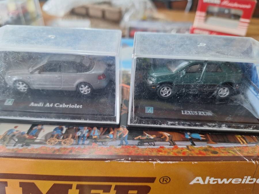 ho model cars & trucks