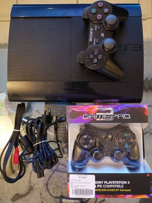 Ps3 12gig console with 2 controllers