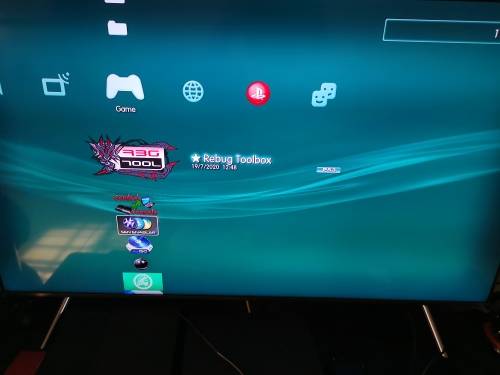 Ps3 250gig..2 controllers,5games on disc,16 games on system.all cables.
