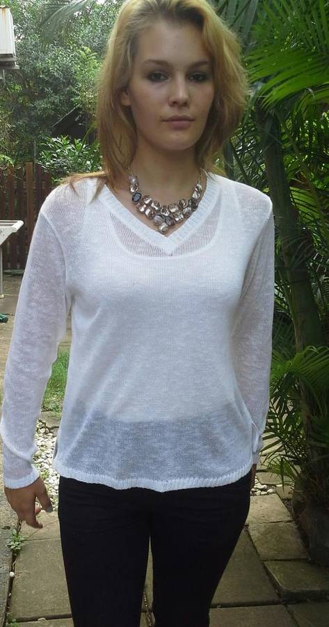 KNITTED TISSUE WEIGHT V NECK RIBBED DETAIL LONG  SLEEVE  SLITS NEW STYLE