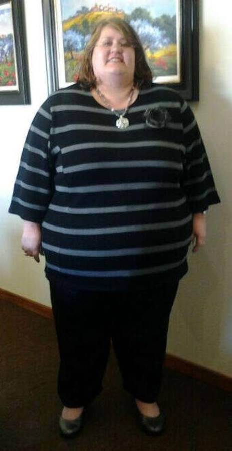 KNITTED GARMENTS - SPECIAL SIZES FOR LARGER LADIES - 44 PLUS SIZES