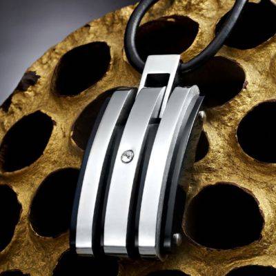 MENS SILVER STAINLESS STEEL STYLISH PENDANT  WITH BLACK DESIGN  AND 1 CUBIC ZIRCONIA