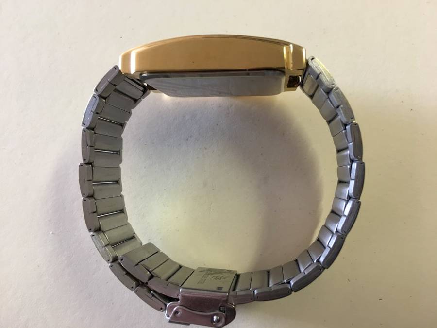 CITIZEN QUARTZ GENTS DRESS WATCH