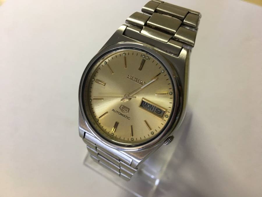 VINTAGE SEIKO 5 AUTOMATIC 17 JEWEL DAY DATE GENTS WRISTWATCH