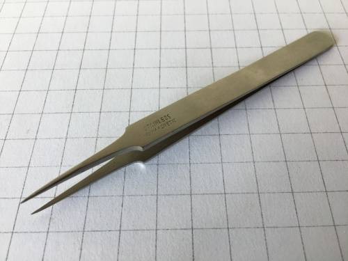 Unbranded - non magnetic tweezers