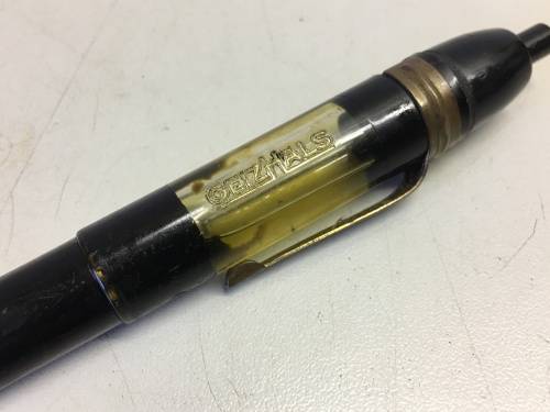 Clock precision oiler with Moebius oil