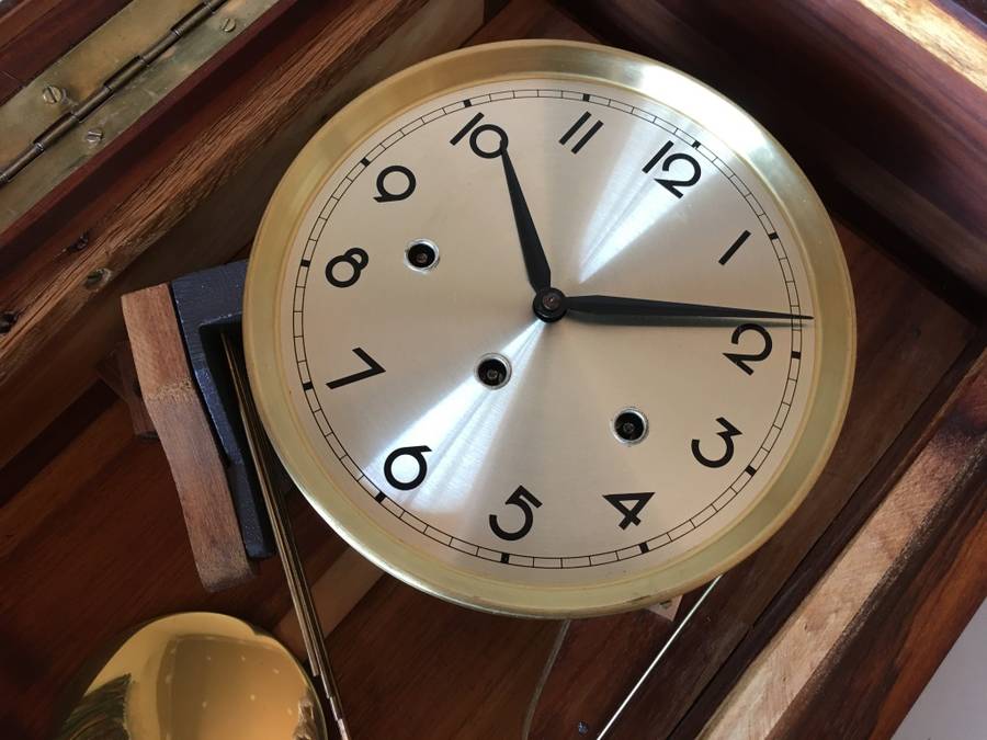 850 x 400mm wall clock - works