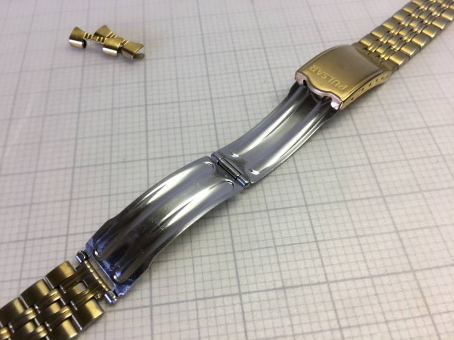 PULSAR - 18mm gold bracelet