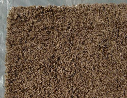 CARPETS: HANDWOVEN SHAGGY CARPET 240x170