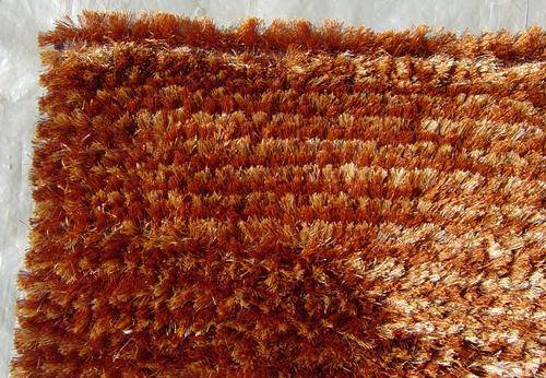 ORIENTAL CARPETS: SHAGGY CARPET