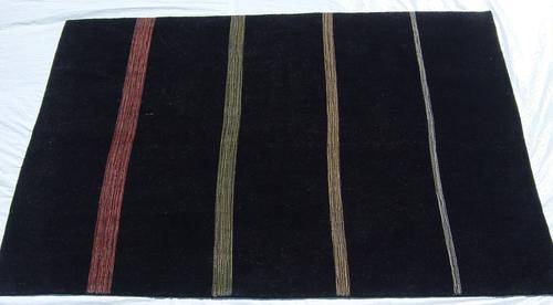 PERSIAN & ORIENTAL CARPETS: HANDWOVEN AMRITSAR CARPET 240x180