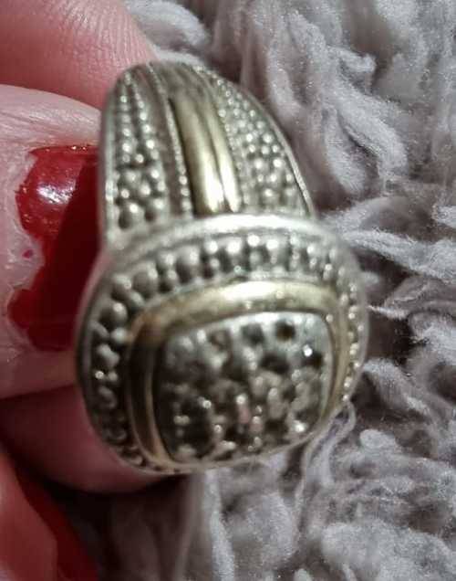Silver and 9ct gold ring