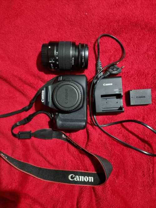 Canon 2000D camera and 18 - 55mm lens