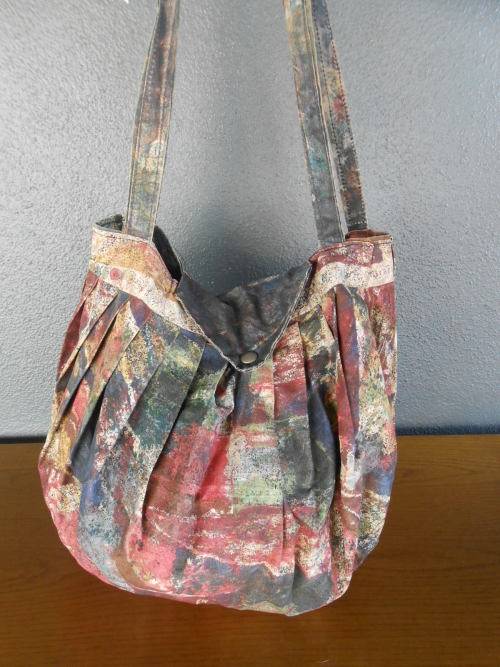 Vintage 1980's Large and Deep Bucket Bag (30 x 42cm)
