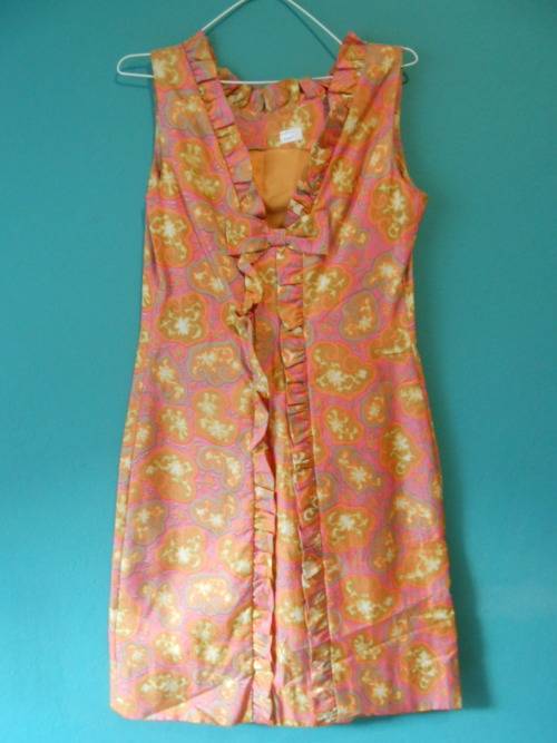 Authentic 1960's Peachy / Pink Dress with Belt (XS / Small)