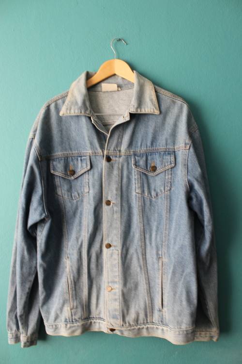 Vinatge Over Sized 90's Denim Jacket (Medium / Large)