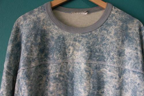 Vintage 1980's Blue Sweat Shirt (Small / Medium)