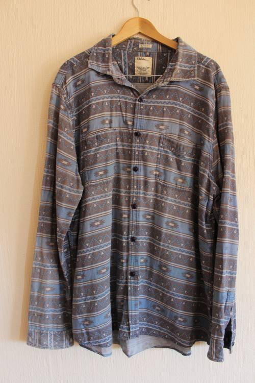 Vintage Style Boho Distressed Look Shirt (3XL)