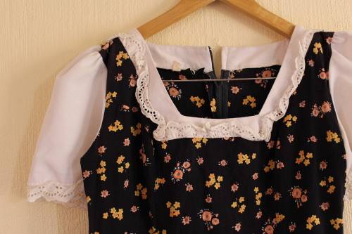 Navy and White Vintage Peasant Dress (XS / Small)