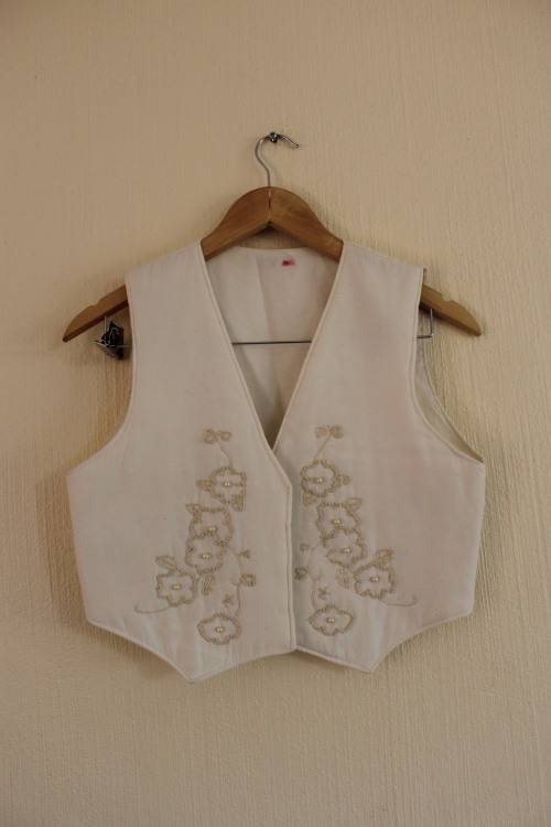 Vintage Off-white Embroidered Waist Coat (Small)