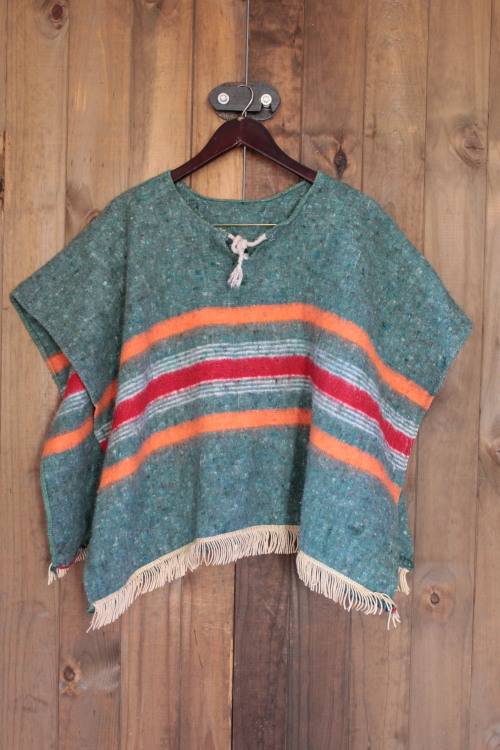 Vintage Green Poncho (Free Size)