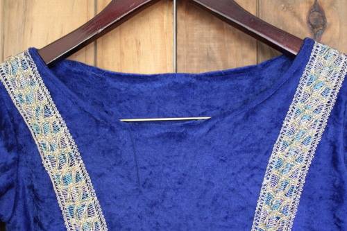 Vintage Blue Medieval Dress (Needs TLC) Size - Medium