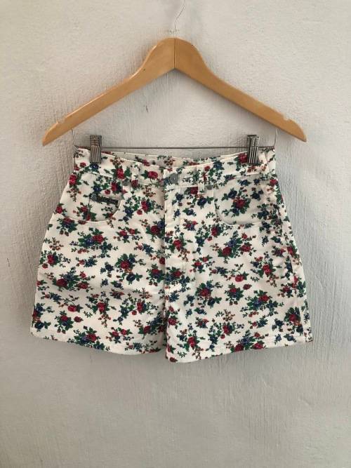 Vintage Floral Highwaisted Sissy Boy Shorts (Size 10/34 on label but Size 8 is better fit)
