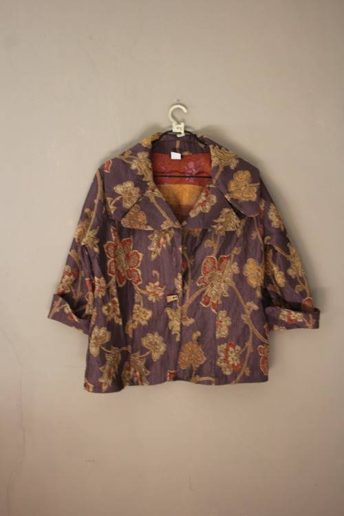 Stunning Vintage Jacket (Large) Needs some minor TLC