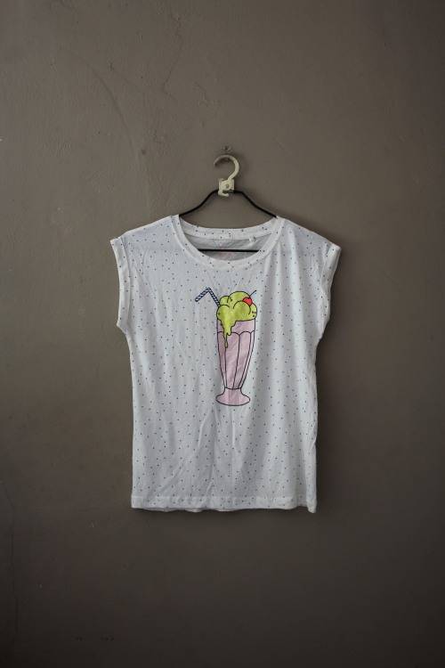 Super Cute Boxy T shirt with Milkshake Print and Blue Polka Dots (Size14)